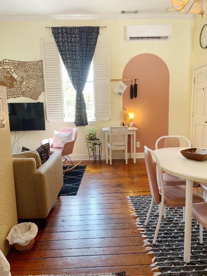 Charming 1885 Parlor Loft Downtown Savannah Stay Екстер'єр фото